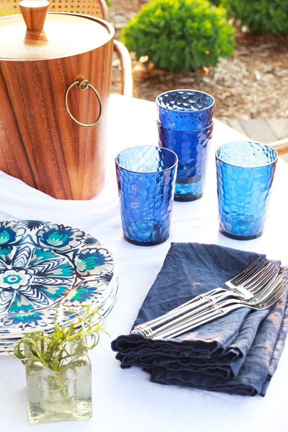 Dressed to Entertain: Mediterranean Dinner | Perpetually Chic for Channeling Contessa